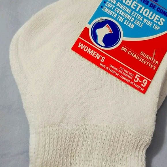 NEW 4 Pair Women's Diabetic Comfort Quarter Socks - Picture 6 of 11